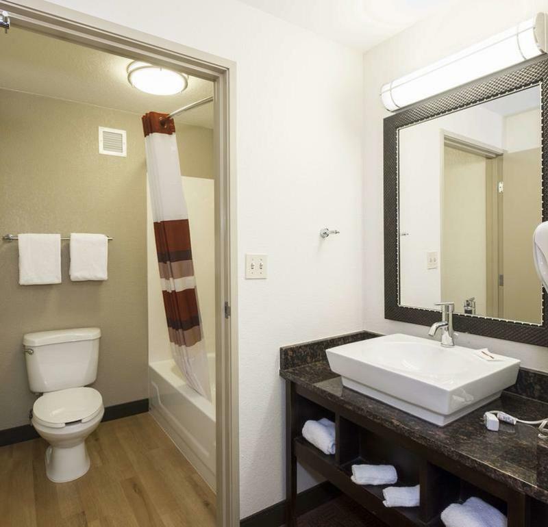 เรด รูฟ พลัส+ โคลัมบัส - โอไฮโอ สเตท ยูนิเวอซิตี้ โอเอสยู Hotel ภายนอก รูปภาพ
